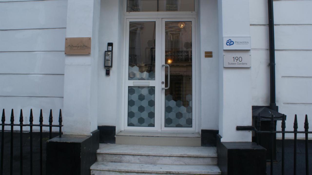 Titiwangsa One Accomodation At Paddington Londres Extérieur photo